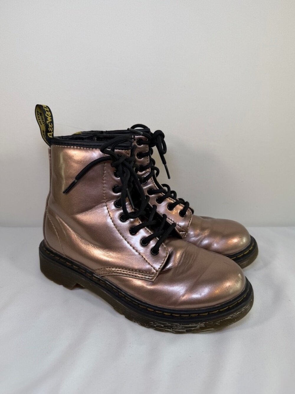 Dr DOC Martens 1460 Metallic Rose Gold Boots Girls US 2 - Picture 2 of 10